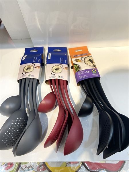 Bộ dụng cụ nấu ăn 5 món Tramontina Brazil