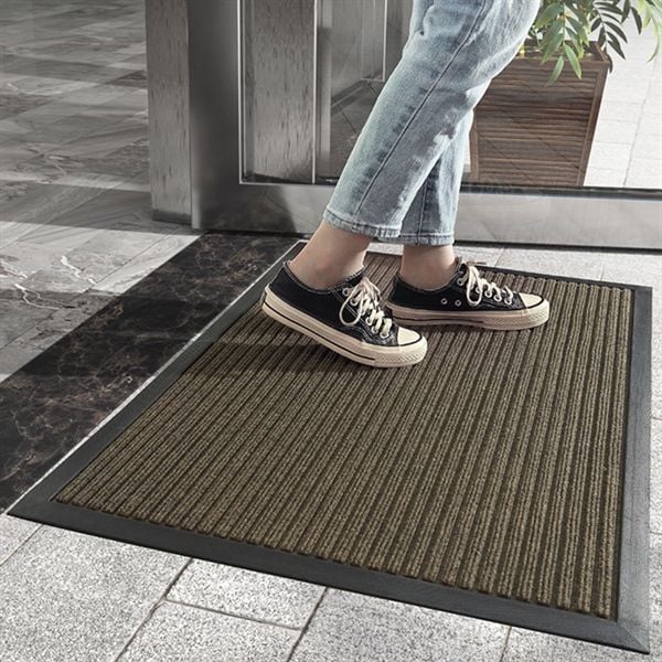 Thảm cọ giầy dép để cửa ra vào