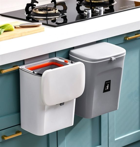 Thùng rác có lõi dán hoặc móc vào tủ