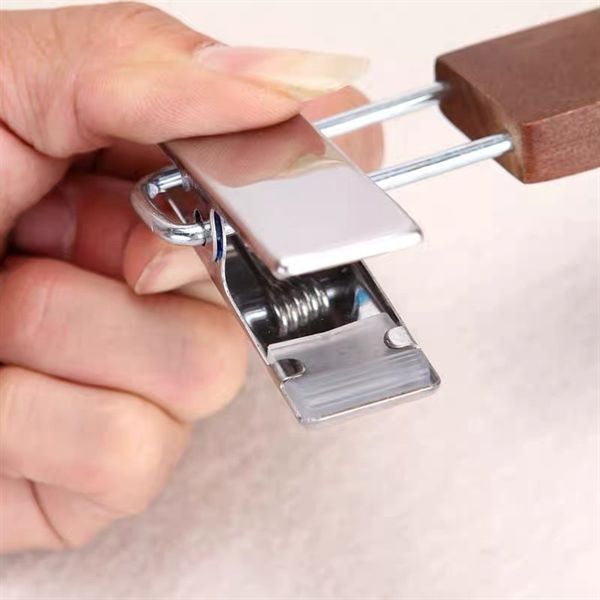 Móc Kẹp Quần Áo Gỗ Nâu