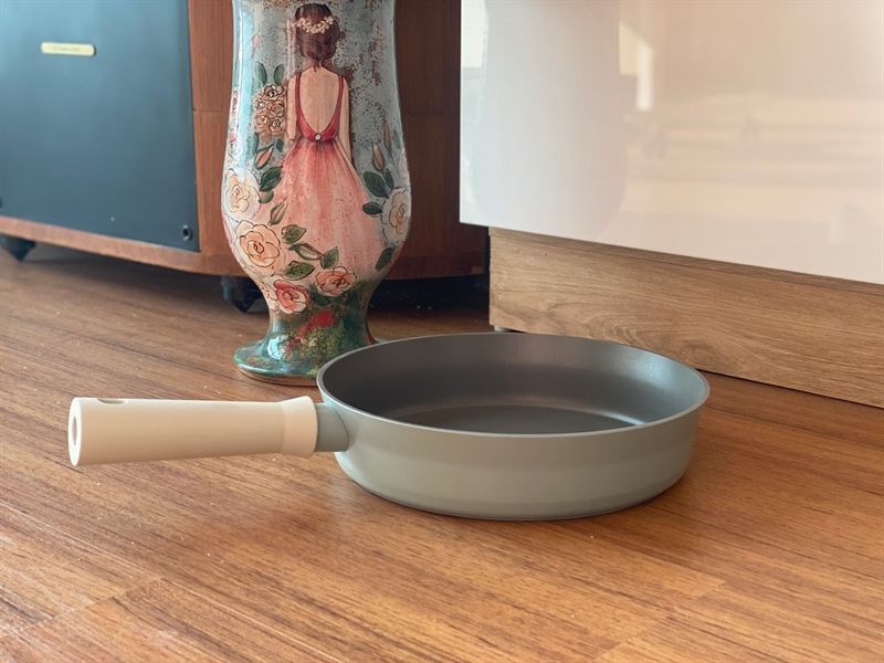 Chảo SUIT đường kính 24cm LocknLock