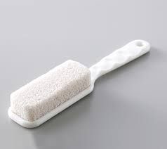 Bàn chải chà gót chân đá san hô