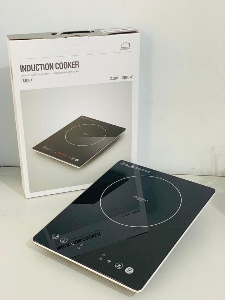 Bếp từ Lock Lock thiết kế thông minh