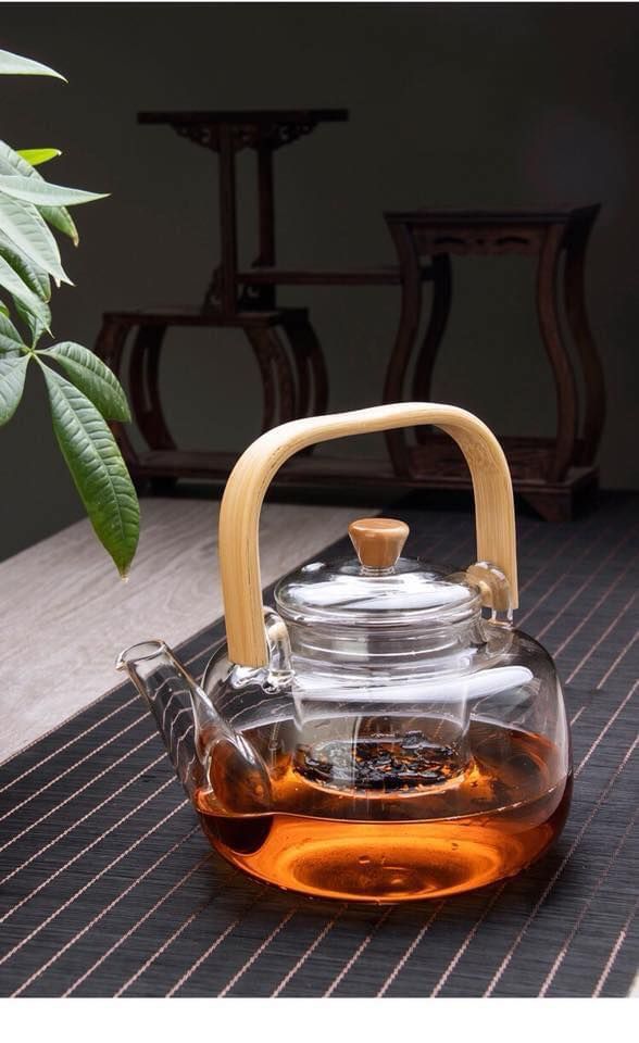 Bình trà thủy tinh chịu nhiệt 900ml quai gỗ