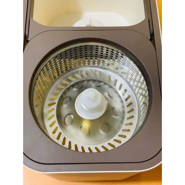 Cây lau nhà 2 ngăn Lock Lock ETM478