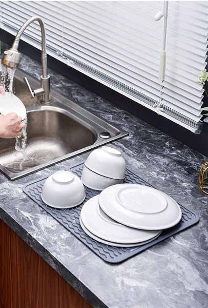 Tấm úp chén đĩa ly dụng cụ nhà bếp ráo nước đa năng
