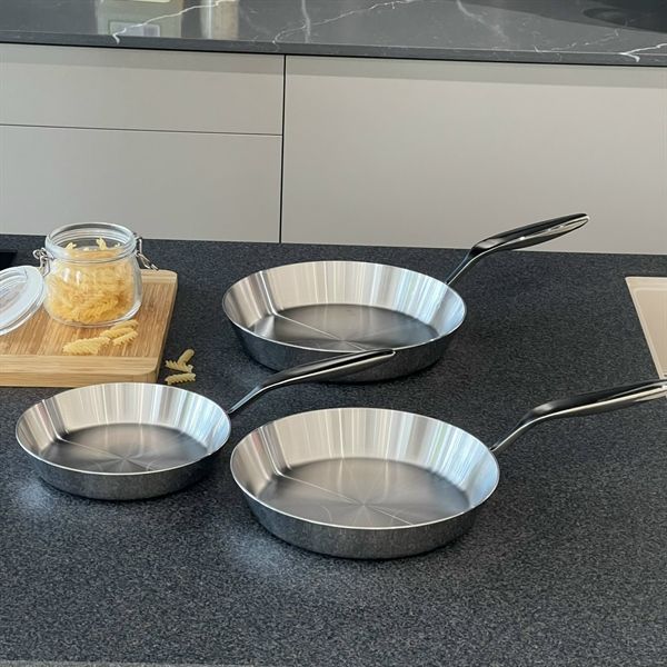 Chảo Inox nguyên khối đúc 3 lớp Kaiyo nông lòng