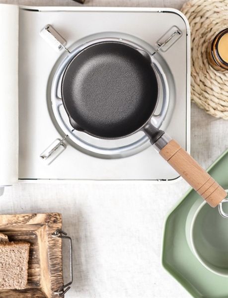 Quánh gang tay cầm