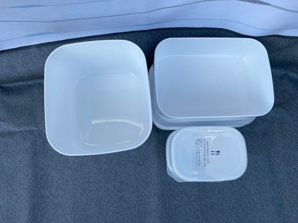 Hộp nhựa đựng thực phẩm White Pack