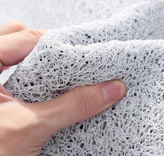 Thảm nhựa sợi rối cửa ra vào hình dễ thương