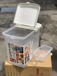 Thùng gạo 10kg nắp bật có bánh xe 21.7 × 36.9 x cao 31.5cm