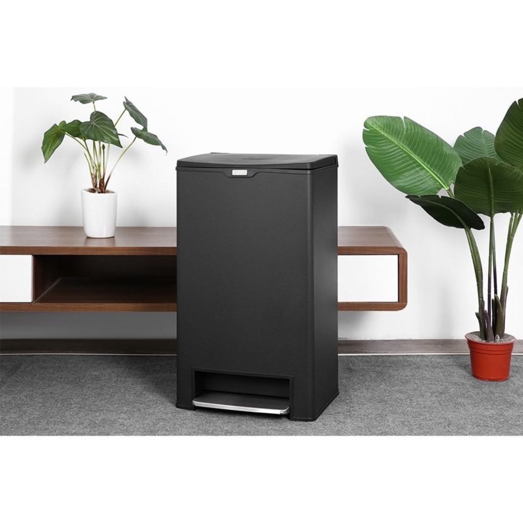 Thùng rác đạp lớn MEGA 40l 40*29*73cm MÀU ĐEN