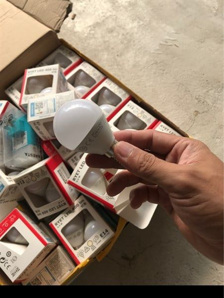 Bóng đèn E14 470lm