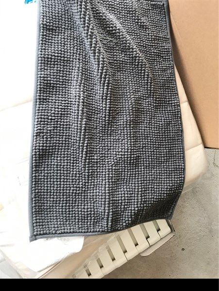 Thảm IKEA BADAREN
