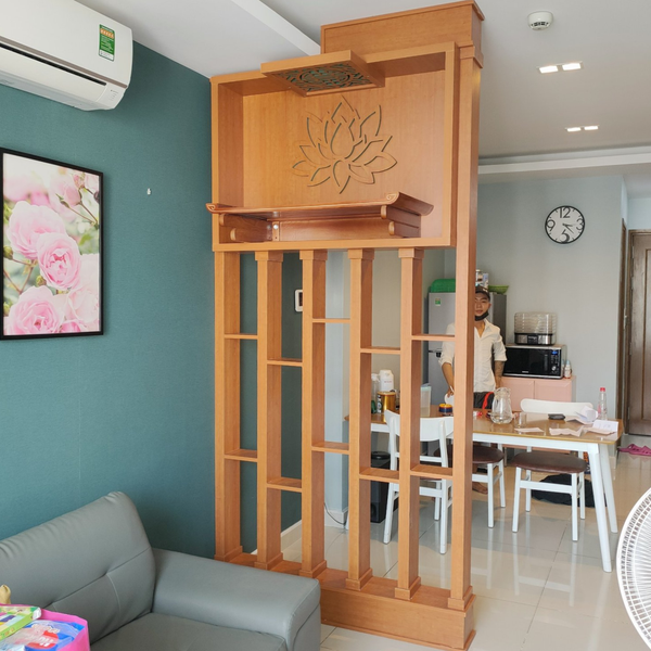  Vách ngăn bàn thờ treo VTT12 