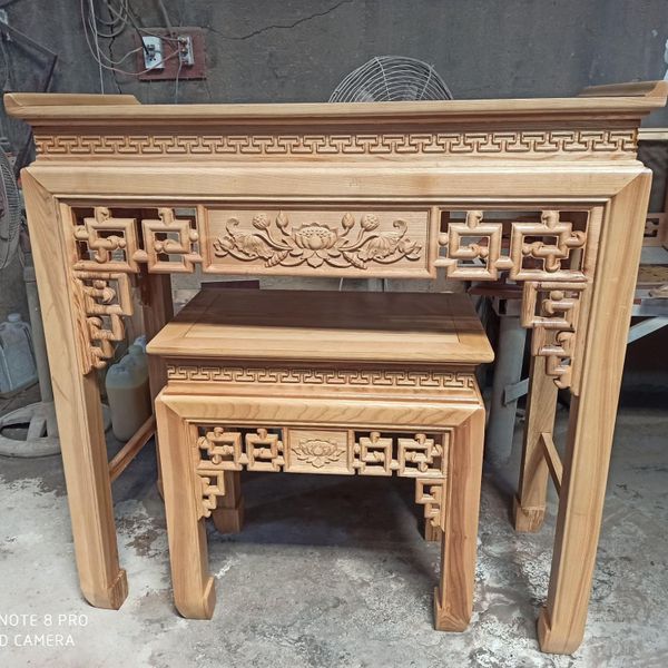  Bàn thờ gỗ sồi mẫu sen kèm đôn GS02 