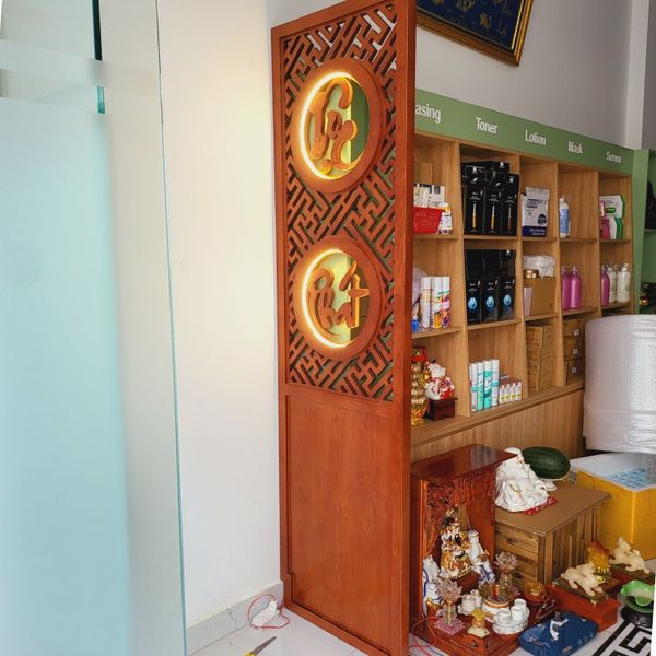  Vách ngăn bàn thờ ông địa đẹp nhất VOD13 
