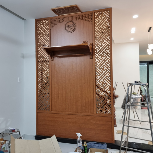  Vách ngăn bàn thờ treo VTT18 