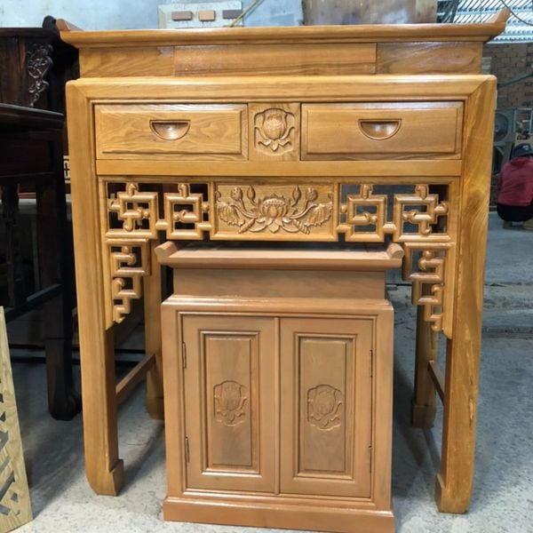  Bàn thờ đứng chung cư GS04 