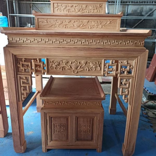  Bàn thờ 3 tầng gỗ sồi mẫu sen + tủ GS14 