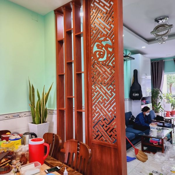 lam gỗ - vách ngăn phòng khách