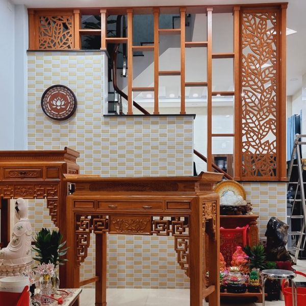  Vách ngăn cầu thang phòng khách đẹp CT08 