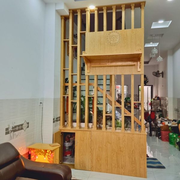 Lam gỗ - vách ngăn phòng khách