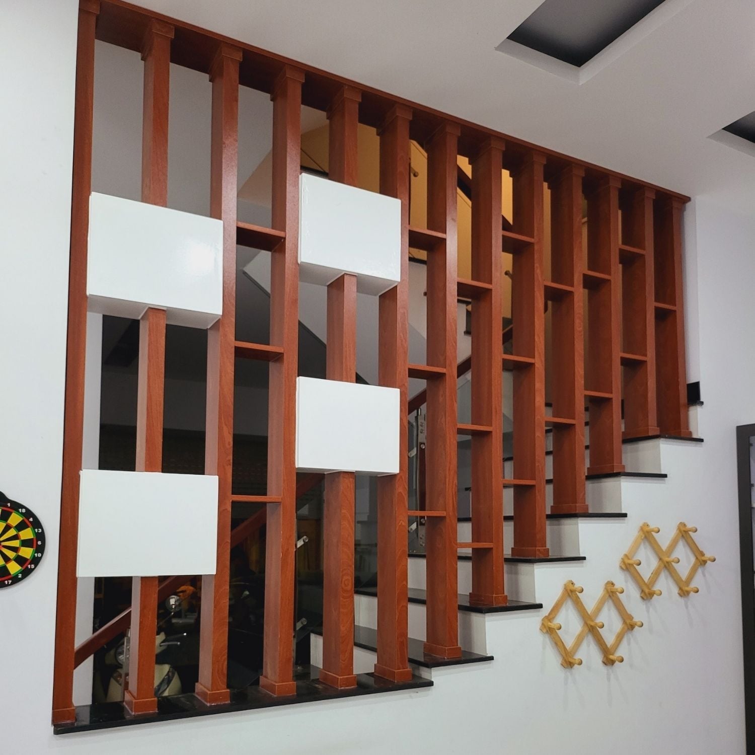  Lam gỗ phòng khách LCT26 