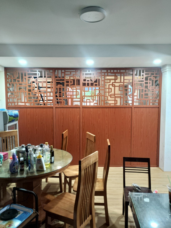 Vách kếp hợp tủ kệ ngăn phòng bếp PB13