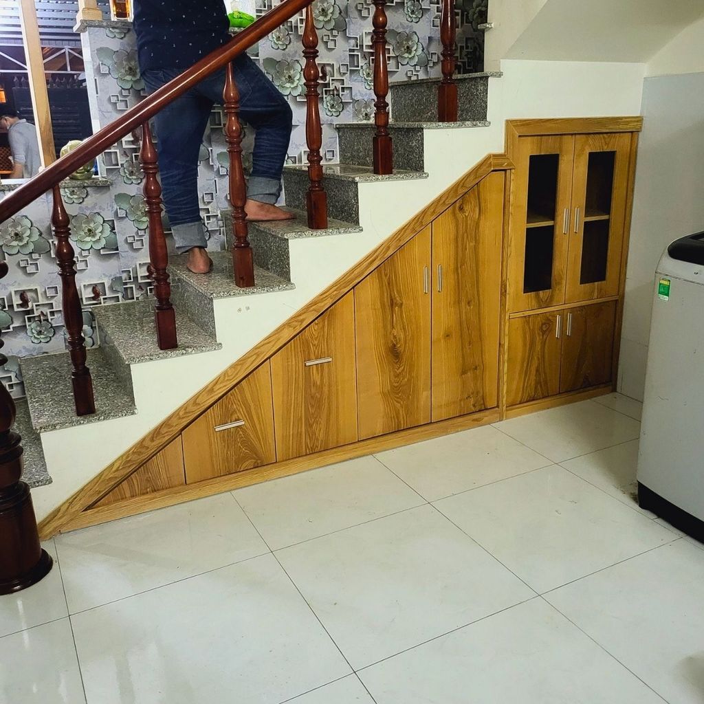 Tủ âm cầu thang KCT28