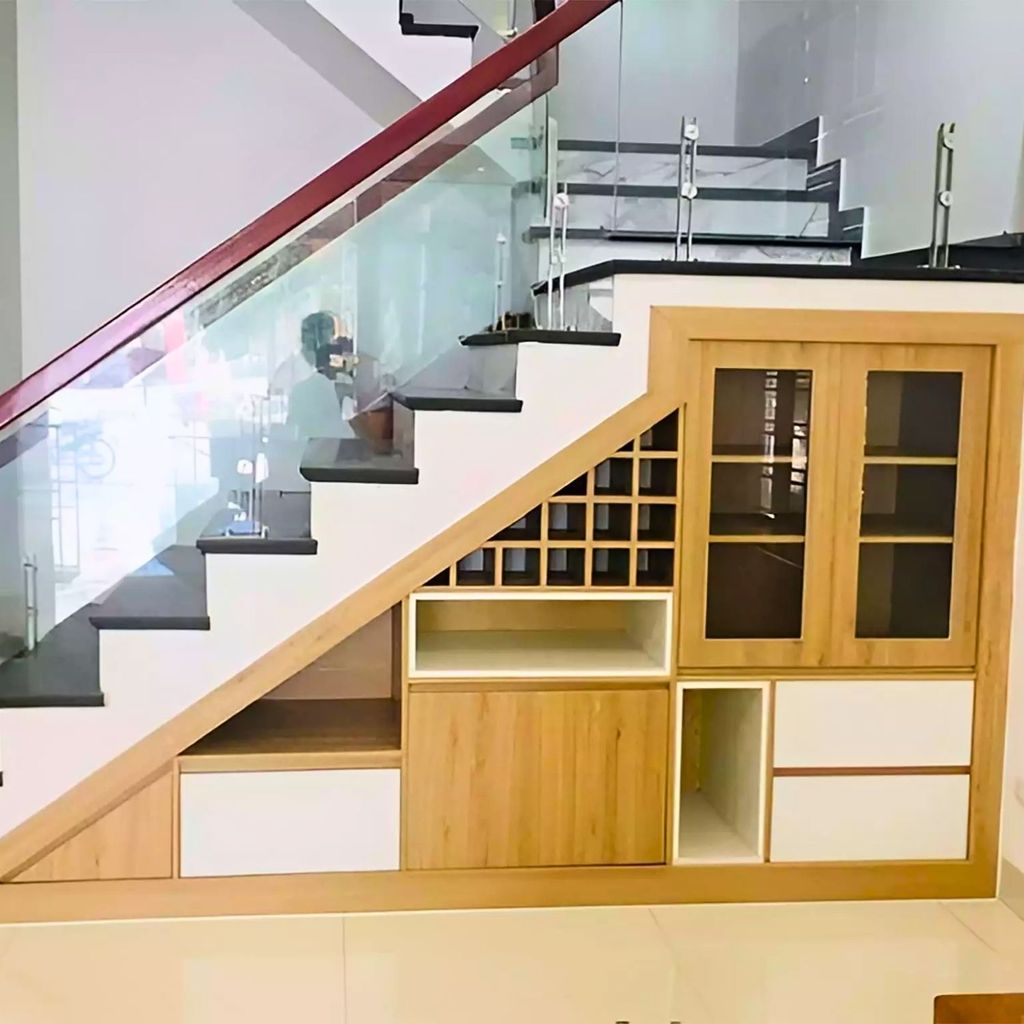 Kệ dưới cầu thang KCT04