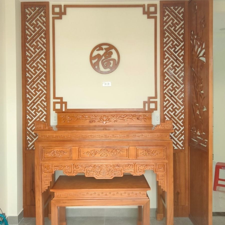 Vách phòng thờ gia tiên PT18