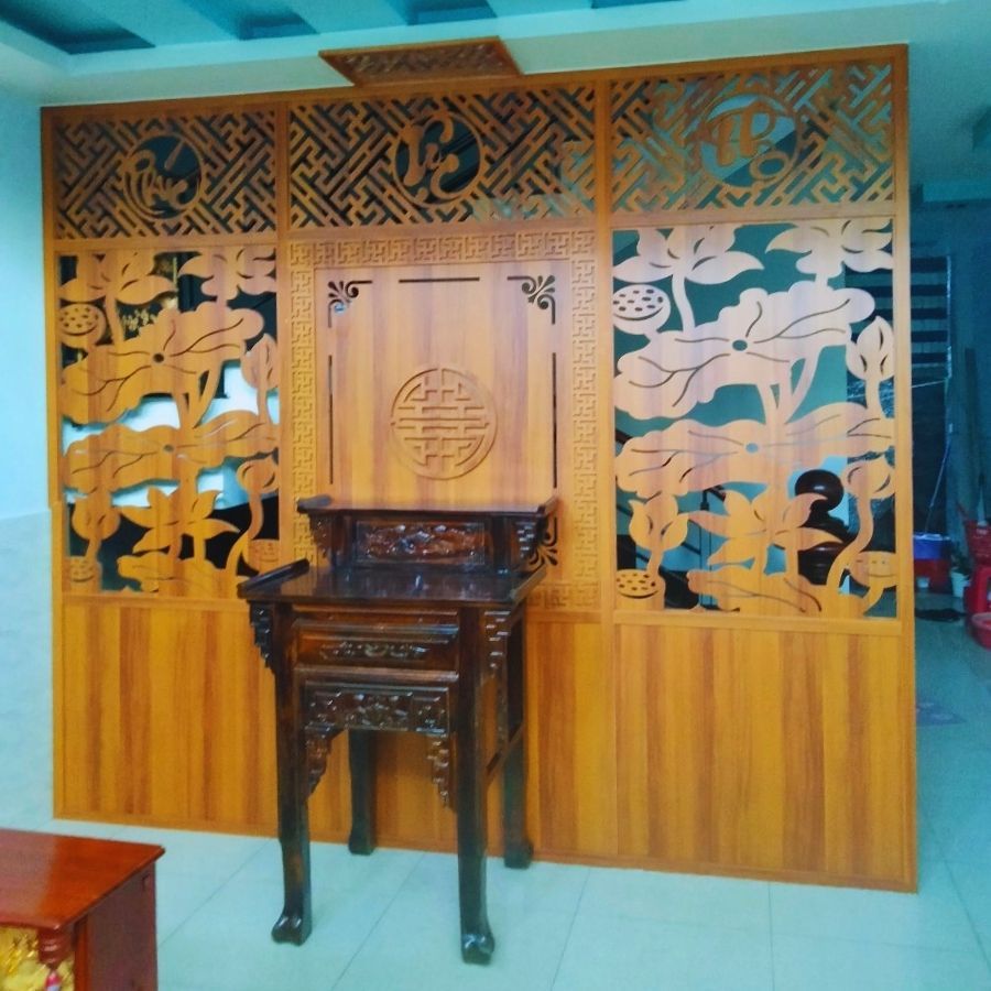 Vách ngăn phòng thờ gỗ công nghiệp PT26