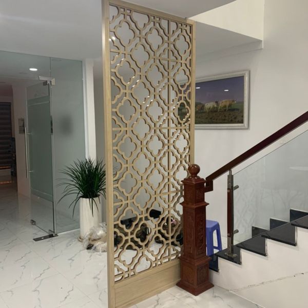 Vách cnc cầu thang