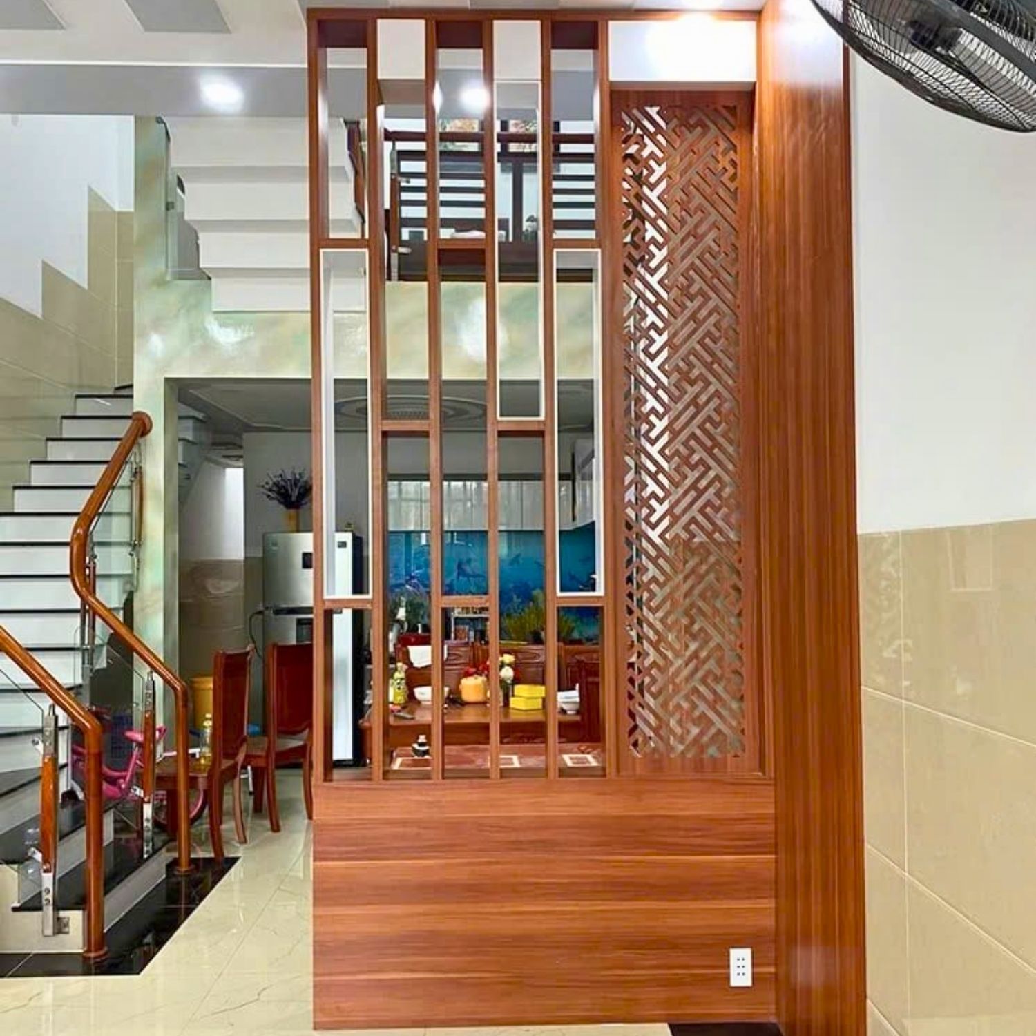 So Sánh Vách Ngăn Di Động Và Vách Ngăn Cố Định - Nên Chọn Loại Nào?