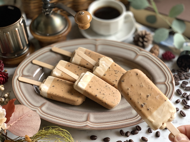 Kem Trà Đen Café Latte「香るCafe カフェラテ」