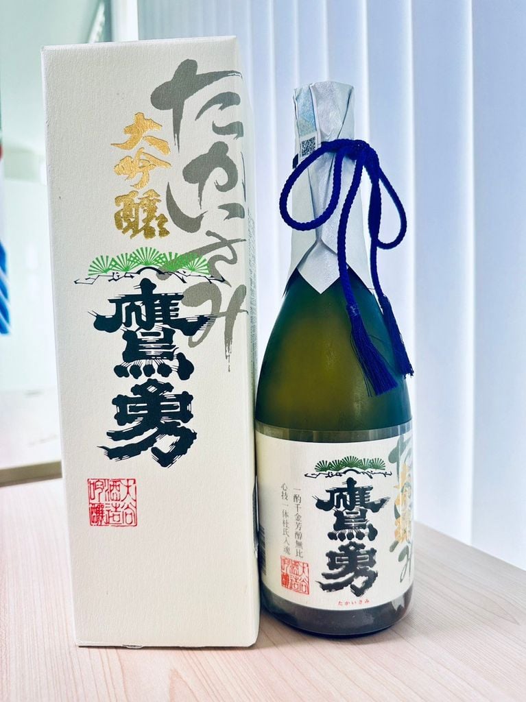 RƯỢU SAKE TAKAISAMI DAIGIN JO 720ml