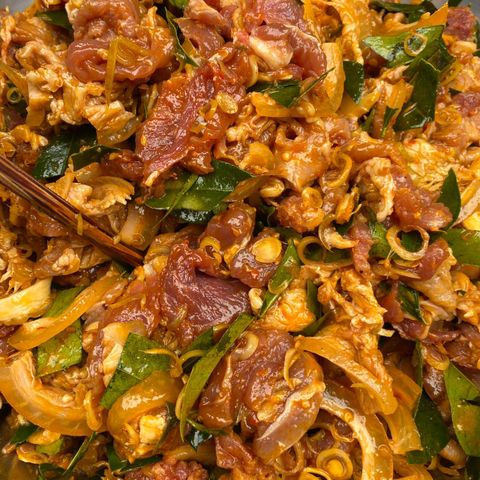  Heo rừng ướp lá mác mật 