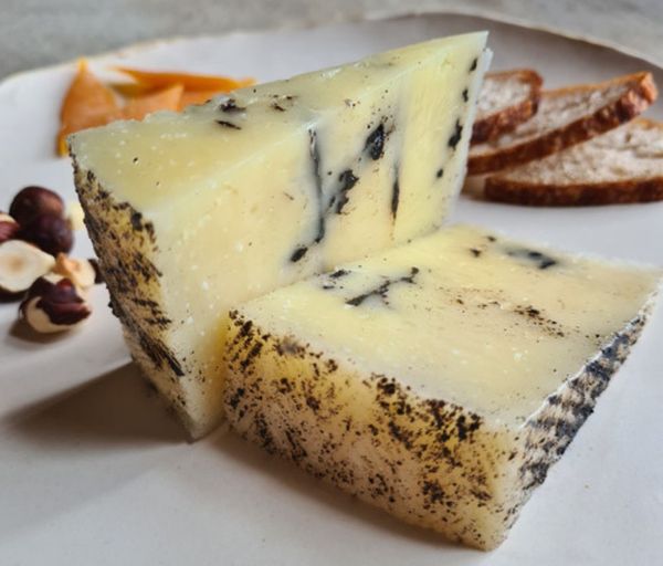  Phô mai sữa cừu - nấm truffle 