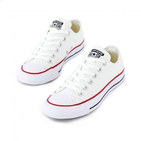  Chuck Taylor All Star Classic 