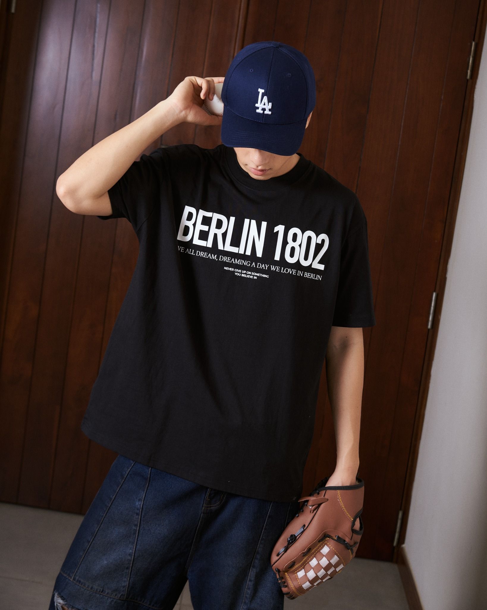  TSG35 - BERLIN OVERFIT TEE - BLACK 