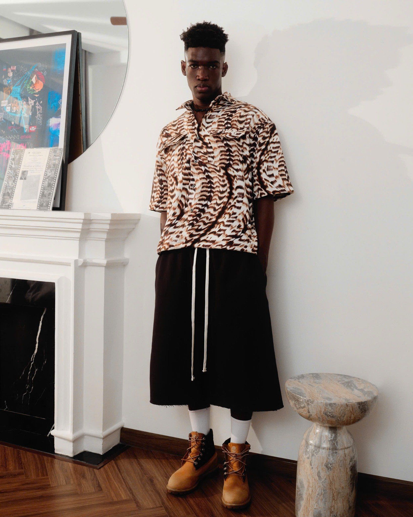  SH4 - SHORT-SLEEVE SHIRT WITH FEATHER-LEAF PATTERN 