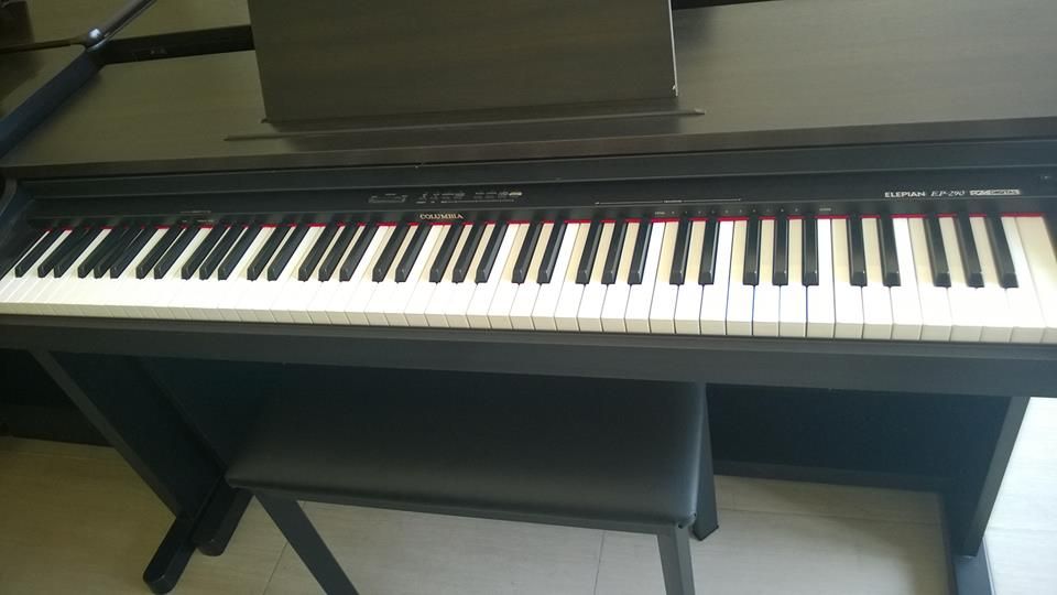  PIANO COLUMBIA EP100T 