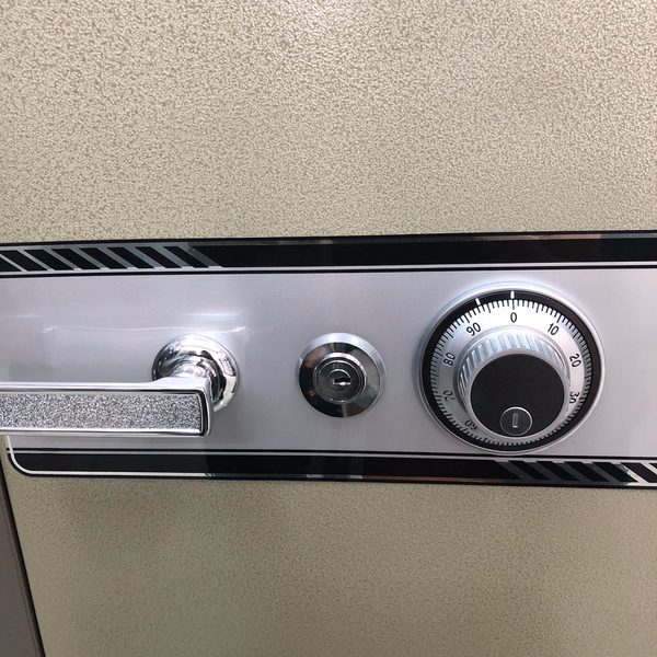 Két Sắt Cũ Hami HS-120 (280kg) Chống Cháy Hàn Quốc Like New 99%