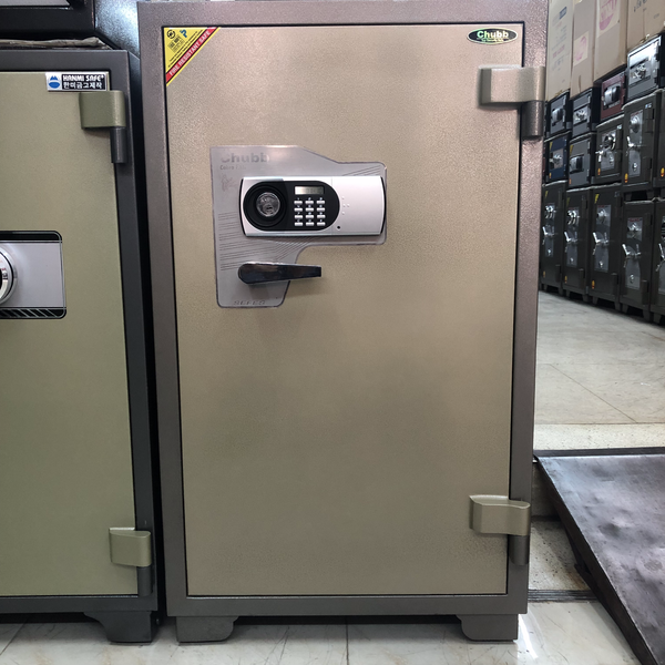  Két Sắt Cũ Chubb Việt Nam Nặng 190kg 