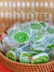 KẸO DỪA NON LÁ DỨA CUỘN