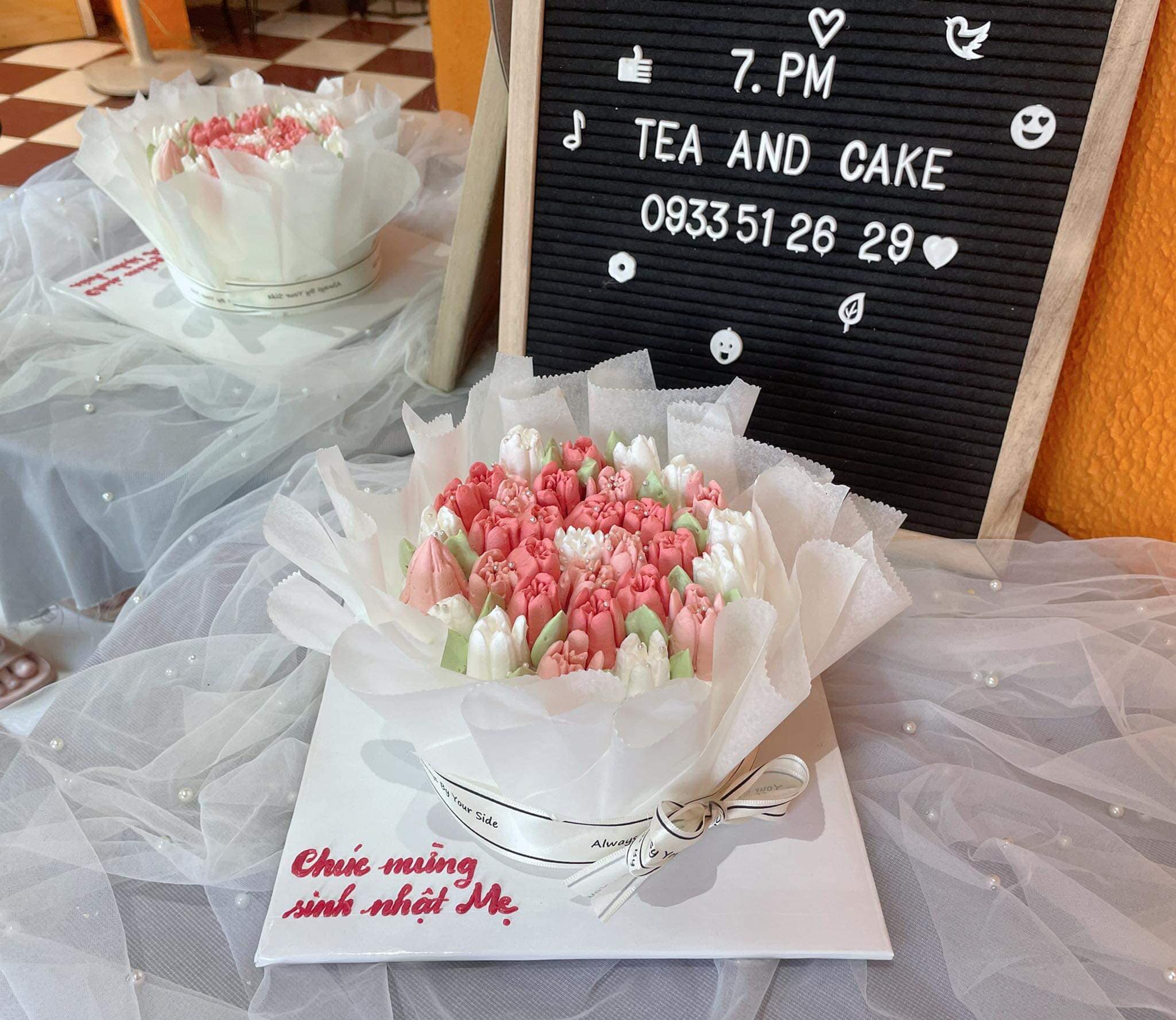 Bánh kem bó hoa cho nữ bắt hoa  Tiny Pretty Cake
