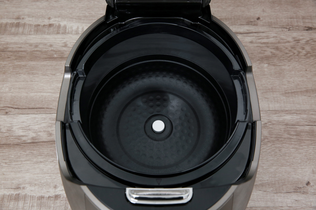 Nồi cơm áp suất điện từ Cuckoo 1.8 lít CRP-CHSS1009FN