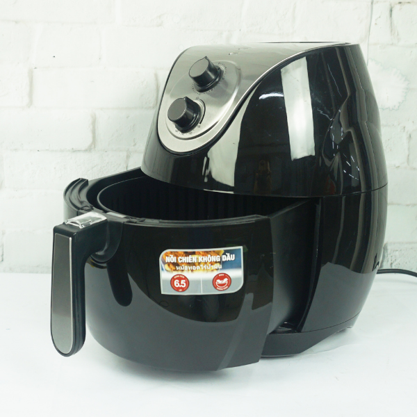 Nồi chiên không dầu Sharp S-070