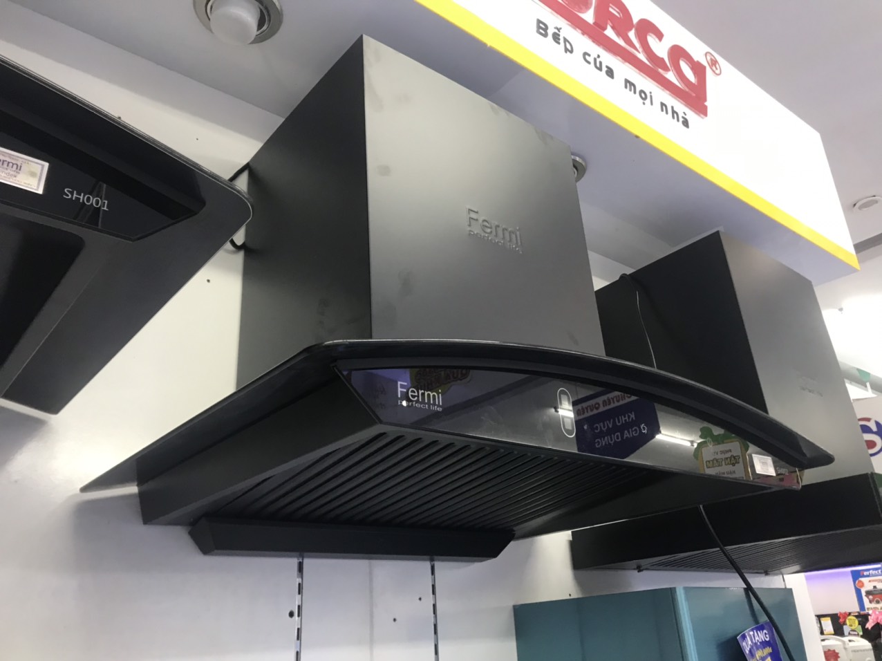 Máy hút mùi Fermi SH-002